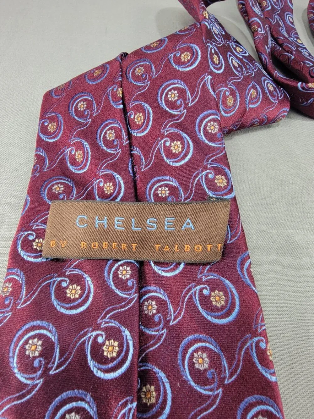 Chelsea Robert Talbott Mens Silk Tie Necktie Burgundy Blue Floral Hand Sewn USA